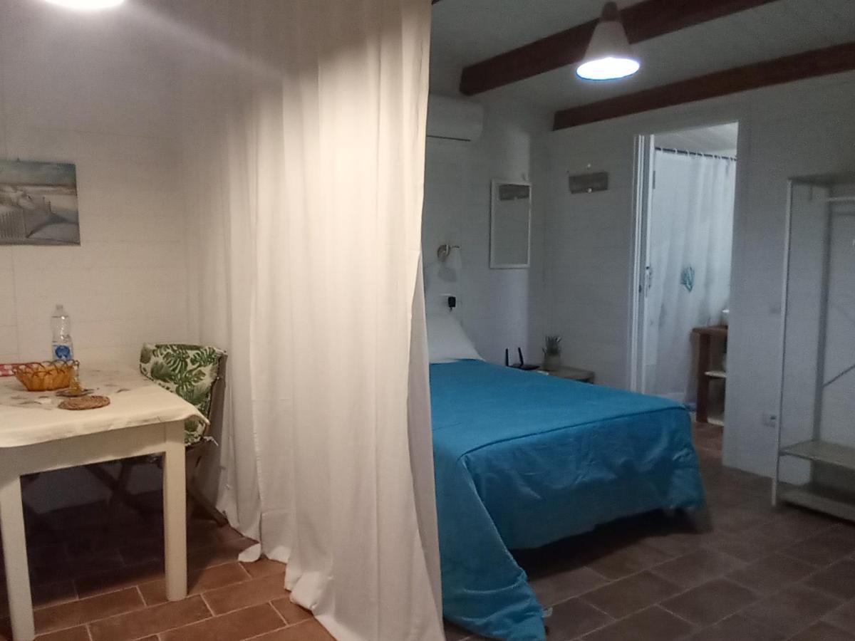 Domus Antiga Appartamenti San Giovanni Suèrgiu Dış mekan fotoğraf